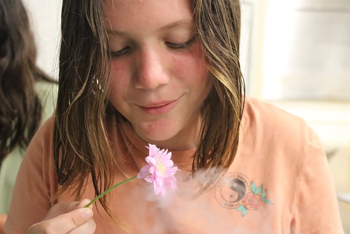 Freezing flowers with liquid nitrogen